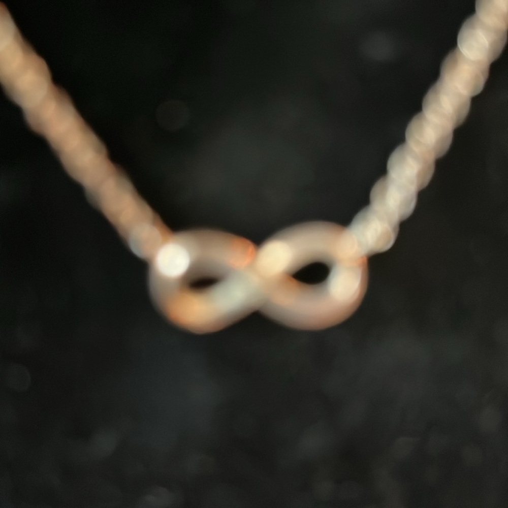 Silver infinity necklace - Picture 4 of 4